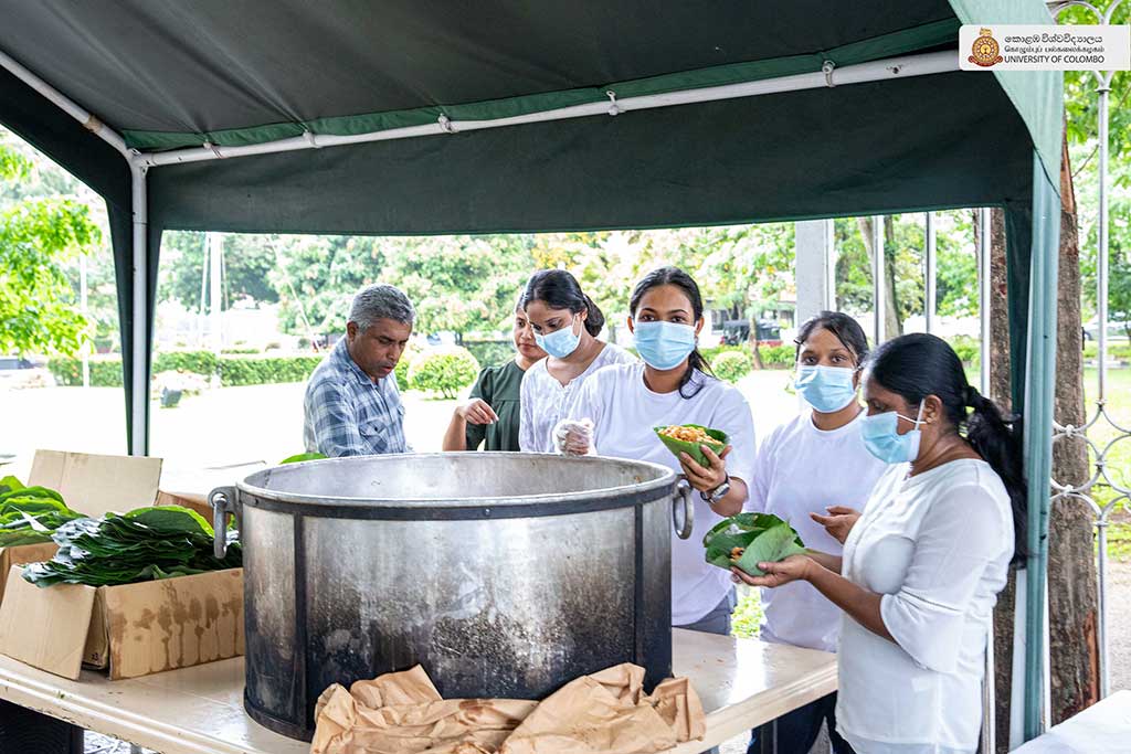 Staff Community Organises Annual Poson Kadala Dansala for the Fourth Consecutive Year