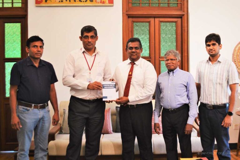 Colombo University Press Publishes its First Book ‘A Practical Guide