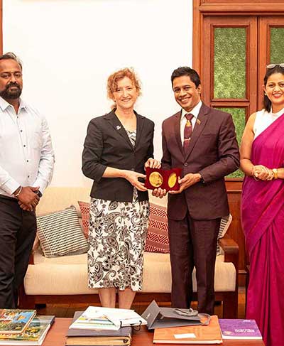 East-West Center Dean Explores Collaborative Opportunities with University of Colombo East-West Center Dean Explores Collaborative Opportunities with University of Colombo