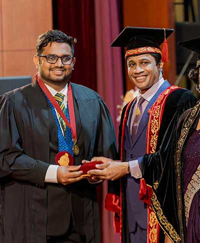 D P P Samarasekara Peace Prize – General Convocation 2024: Mr H M Asindu Munasinghe, Faculty of Law and Mr Deedat Safeer, Faculty of Medicine