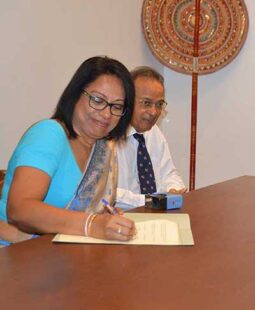 UOC Signs MoUs with Mallika Niwasa Samithiya and Colombo Friends in Need Society